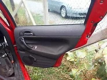 klipovi: ALFA 147 TAPACIRI VRATA | Skinuti sa alfe 147 sa 5 vrata. Nisu — 4