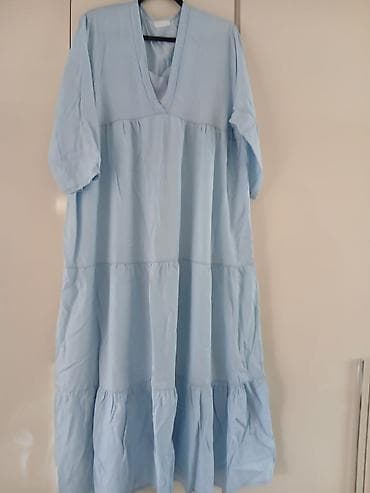 torbica u obliku srca: Ženske haljine – lot od 4 komada 1) Svetloplava, duga, lepršava — 1