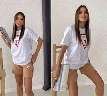 zenski kompleti mona: 2.800 din
s,m,l,xl,2xl — 2