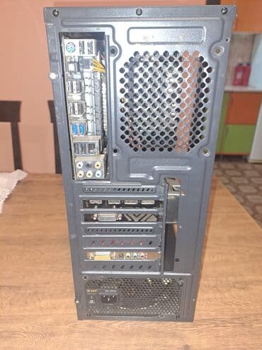 lonac za pecenje paprike: Gejming/desktop računar – detaljna konfiguracija Kućište: X5 gaming — 7