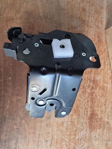 safety auto delovi: Brava gepeka Audi A3 8P Audi A4 B7 karavan.Audi A6 C6 karavan - — 4