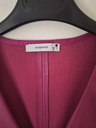 džemperi zara: Prelepa haljina odgovara za S 💜 materijal kao kožna, mekana,
900din 💜 — 2