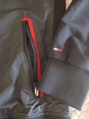 tommy jakne: Tommy Hilfigera sportska jakna – veličina M. - Model sa rajsferšlusom — 7