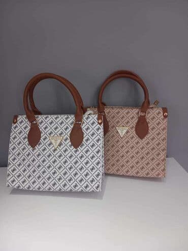 velika lepeza: Elegantna torbica, Chanel, Materijal: Veštačka koža — 2
