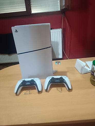 jbl d92: Prodajem sony 5 slim dualsense white 1TB +2 dualsense originalna — 4