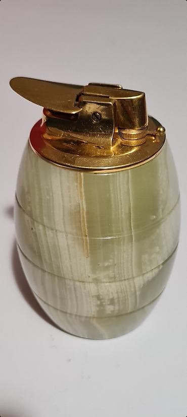 invicta satovi cena: Ronson stoni upaljač od mermera, proizveden sredinom 20. veka.  - — 2