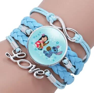 pull and bear farmerice: Narukvica Stitch and Lilo
Cena 650 dinara — 2