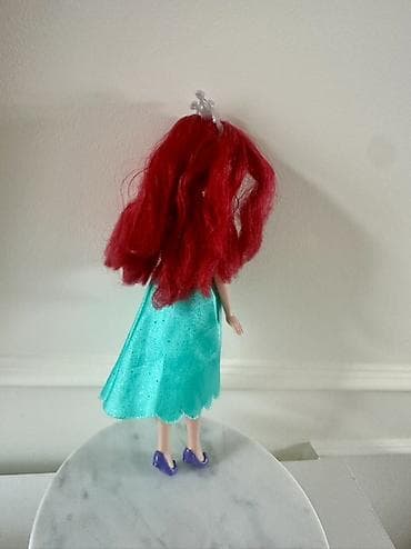 sesiri za decu: Lutka Ariel (Mala sirena)
Disney original — 2