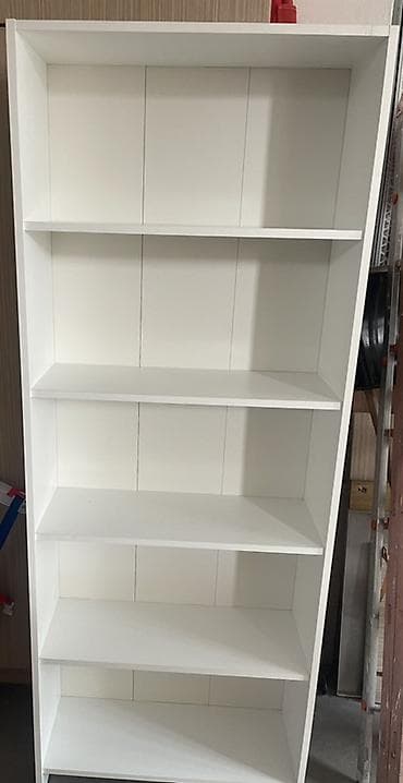 Bela polica/regál sa 5 otvorenih nivoa - Materijal: iverica/MDF sa
