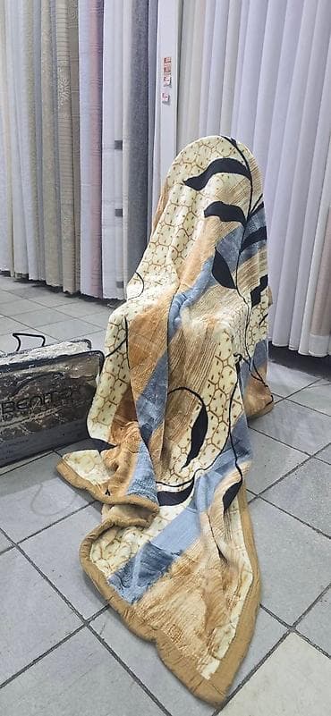 sundjer za krevet: 💠 ĆEBE 💠 🛏️ Dimenzija: 150x200 cm 🧶 Težina: oko 1.5kg 🧼 Mekano, toplo — 4