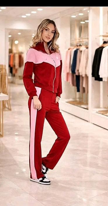 sandale do kolena: Ženske trenerke S,M,L,XL,XXL,3XL veličine za samo 4000 din
PK🌛 — 3