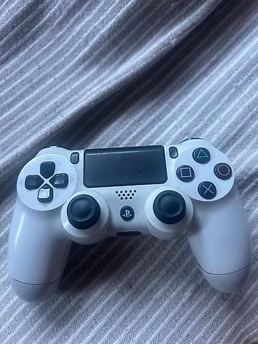 PlayStation 4 Slim set – komplet za gaming U paketu: - PS4 Slim