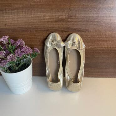 vencanice za devojcice: Place baletanke za devojcice Obuvene jednom,fakticki nove Kupljene u — 2