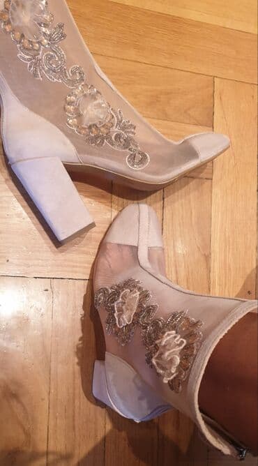 batch kod parfem: Ankle boots, 37.5 — 4