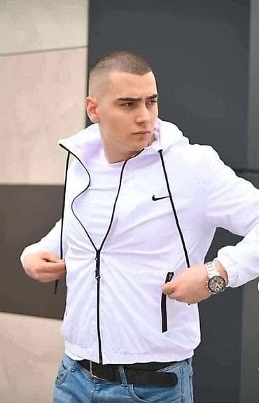 jakne tiffany: Suskave jakne
Cena 4300
Vel. M - 2XL
P37 — 4