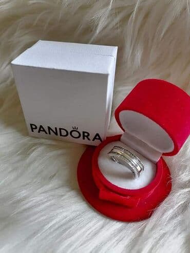 Pandora prsten Veličina 7 i 8 Cena:2100din Dobija se sa pandora na lalafo.rs Pandora prsten Veličina 7 i 8 Cena:2100din Dobija se sa pandora