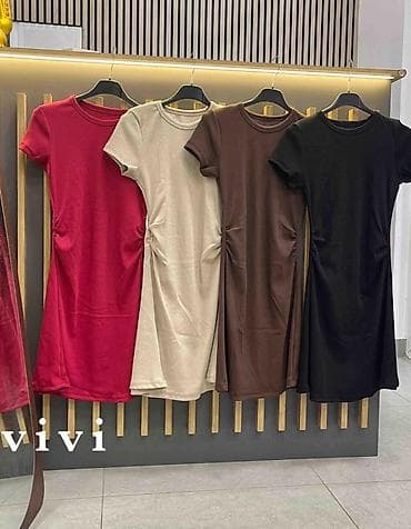 Ženska kratka haljina s kratkim rukavima – basic kroj sa efektom — 2