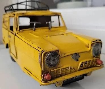 Trotočkaš kombi, auto maketa-model iz serije "Mućke", metal