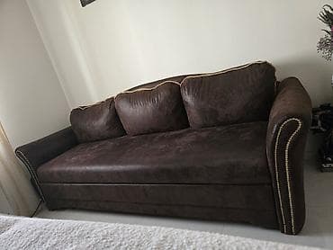 Stilske garniture: Trodvosed/sofa na razvlačenje – tamno braon, sa tri naslonska jastuka — 3