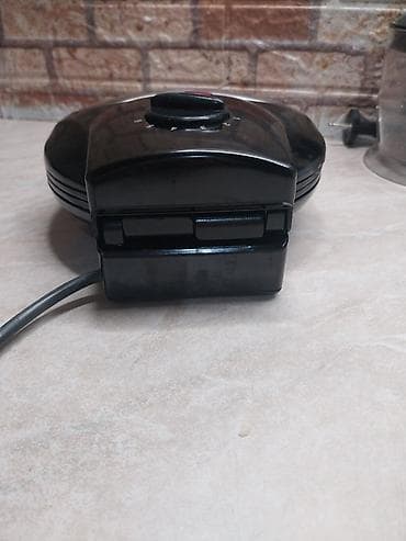 delimano aparati: Aparat za galete-bakin kolac je u odlicnom stanju sa sitnim tragovima — 9