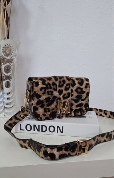 mona torba zenska: ✨Mona na stanju 
✅Dimenzije 21x12
✅Cena 3500 din — 1