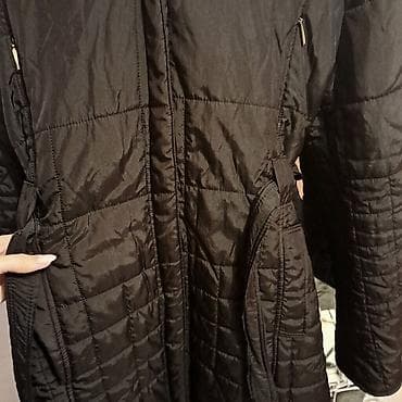 iqos prodaja: Zenska crna jakna, velicina XL. Pojas se skida, takodje i kapuljaca, a — 4