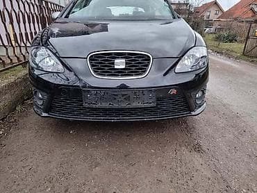 limuzina prodaja: BRANIK FR ZA SEAT LEON OD 2005. DO 2012. GOD. | Branik za Seat Leon — 1
