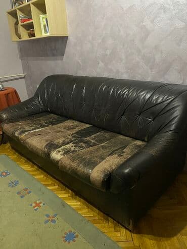polovne garniture za dnevnu sobu: Trosed, koža, žičani mehanizam za razvlačenje, pamučna periva navlaka — 3