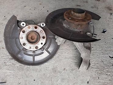 ZADNJI LEZAJ SA GLAVCINOM ZA ALFA ROMEO 159 | u odlicnom stanju, za