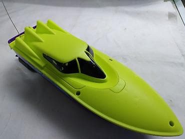 dvocjevka igracka: Imam:Na daljinski gliser, bez daljinskog upravljaca,slomljen deo — 1