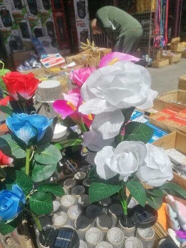 držač za ruže stablašice: Solarne lale Solarno drvce Silarni ljiljan Solarne ruze Cena za 2kom — 5