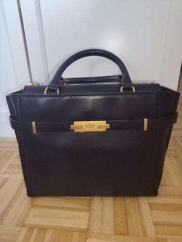 GUESS torba za rame/ruku – elegantan model u crnoj boji - Materijal