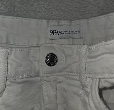 berška: ZARA ženske farmerke-šorts, beli denim - Model: kratki šorts od — 3