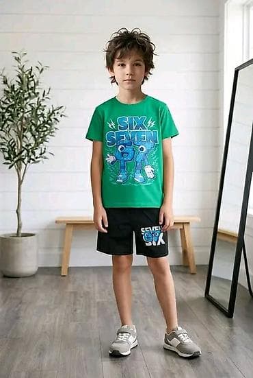 new yorker pantalone: Dečiji kompleti
3 do 10
1900 din
dk — 6