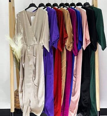 haljine od saten svile: Haljina: 2400 dinara
Materijal:saten — 2