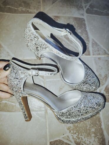 srebrne cipele: Sandals, Catwalk, 38 — 3