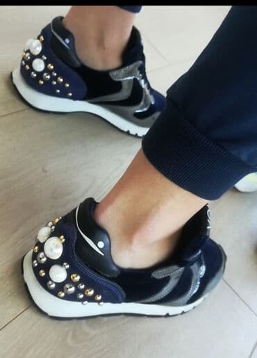 replay is more patike: 38, color - Blue — 6