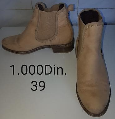 cipele br 40: Ženske kratke čizme – 4 modela 1) Crne kožne čizme s nitnama - Boja — 9