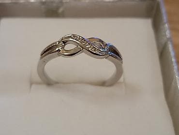 Srebrni prsten 925 elegantan model sa motivom beskonačnosti vel.17 -