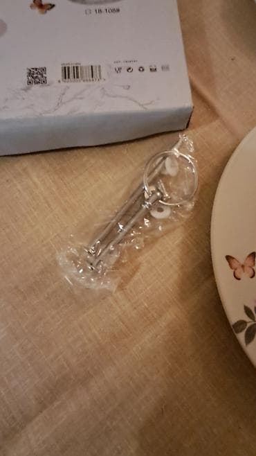 posude za kafu i secer jysk: Dvospratna etažna tacna za posluživanje kolača/voća – porcelan - Set — 3