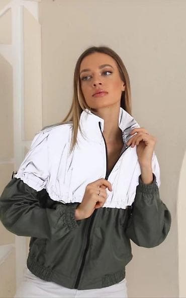Šuskava jakna: 
Vel: S, M, L