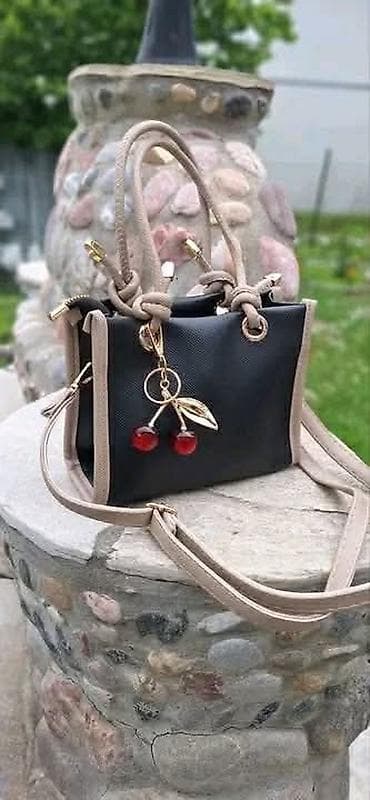 tiffani torbe: Torba 2900 din
💋 — 5