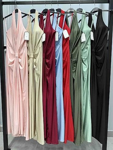 Elegantna večernja haljina sa dubokim V izrezom i halter vezivanjem — 4