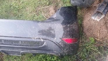 navoz za auto: ZADNJI BRANIK 2015 ZA FORD FIESTA OD 2009. DO 2015. GOD. | Polovni — 2