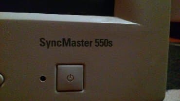 peci na drva kragujevac: SAMSUNG - SyncMaster 550s. 
CRT Monitor 15'', Požarevac — 3