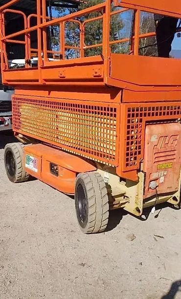 Reklamiranje, štampanje: Kamion sa kranom   Duzina krana 25m   Tovarni prostor 6.30 m x 2.5m    — 4