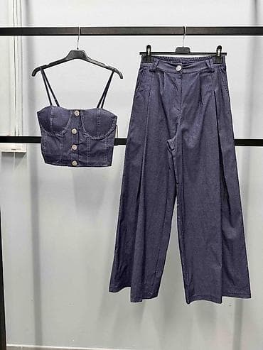 Donji delovi trenerke: 🔥Džins komplet – top i pantalone
✅✅3300 din komplet — 2