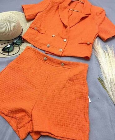 crveni komplet: Komplet: 3600 dinara — 4