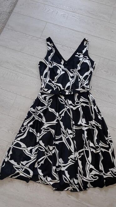 vogeli odeca: S (EU 36), bоја - Crna, Večernji, maturski, Na bretele — 2