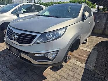 pol9vni automobili: KIA SPORTAGE 2013. GOD. - KOMPLETAN AUTO U DELOVIMA | Kia Sportage — 1